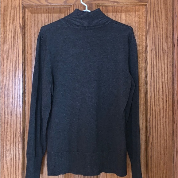 Turtleneck - Picture 2 of 3